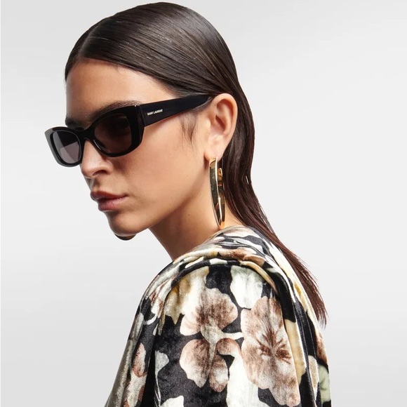 Saint Laurent Cat Eye Sunglasses - Picture 16 of 16